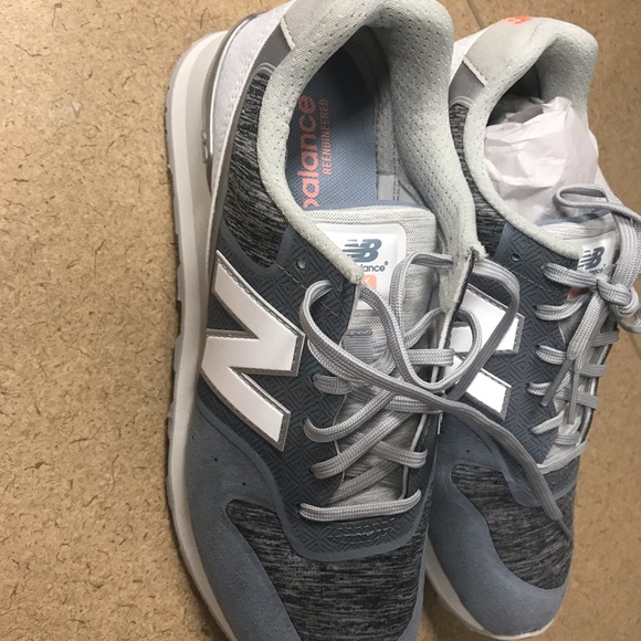 Brand new Women’s New Balance - Picture 2 of 3